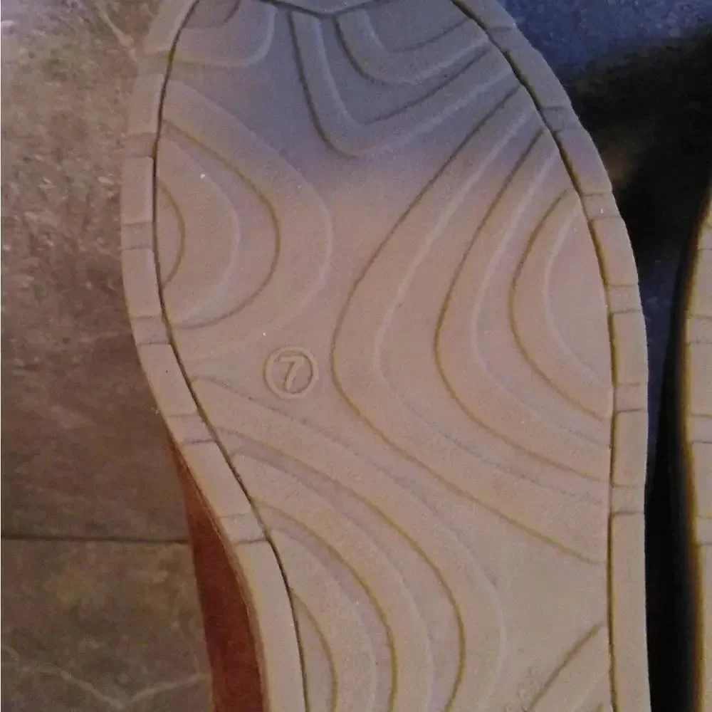 Falls Creek boots Sz 7 Brown